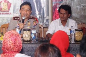 Kapolres Kuningan saat kunjungan safari ke Partai Gerindra.