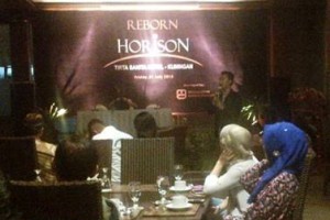 GM Horison Tirta sanita, Refino Mutshemar saat memaparkan terkait Horison Tirta Sanita dalam acara Media Gathering.