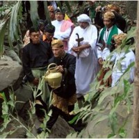 Prosesi upacara adat kaswin cai