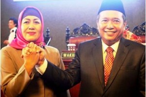Ati Dadikawati (kiri), Dede Sembada (kanan)