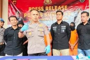 Kapolres Kuningan saat jumpa pers dengan sejumlah wartawan.