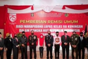 Peringatan HUT Kemerdekaan RI ke-75 menjadi momentum pemberian remisi umum bagi narapidana dan anak di Lapas/Rutan seluruh Indonesia