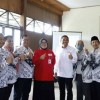 Bunda Ika dan Rokhmat Ardiyan berforo bersama usai kegiatan. Bunda Ika dan Rokhmat Ardiyan berforo bersama usai kegiatan.