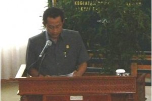 ucap Jubir Fraksi Golkar saat membacakan PU terkait Raperda 