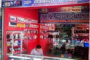 Counter HP Math Cell di pertokoan Sahira, jalan Siliwangi, Kuningan.